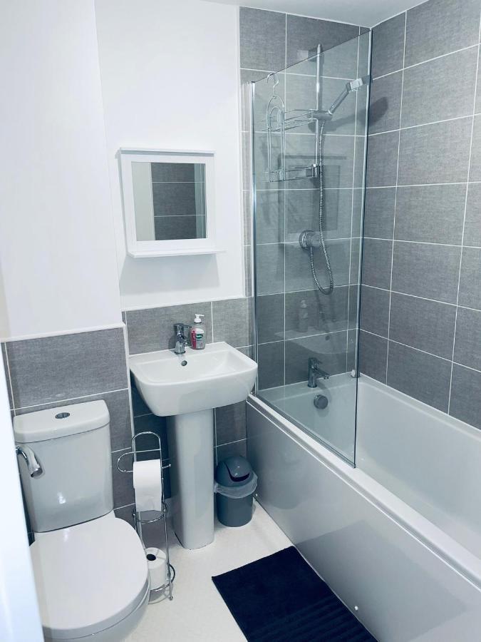 Cosy Family Home - Coventry City Centre - Entire House Екстериор снимка