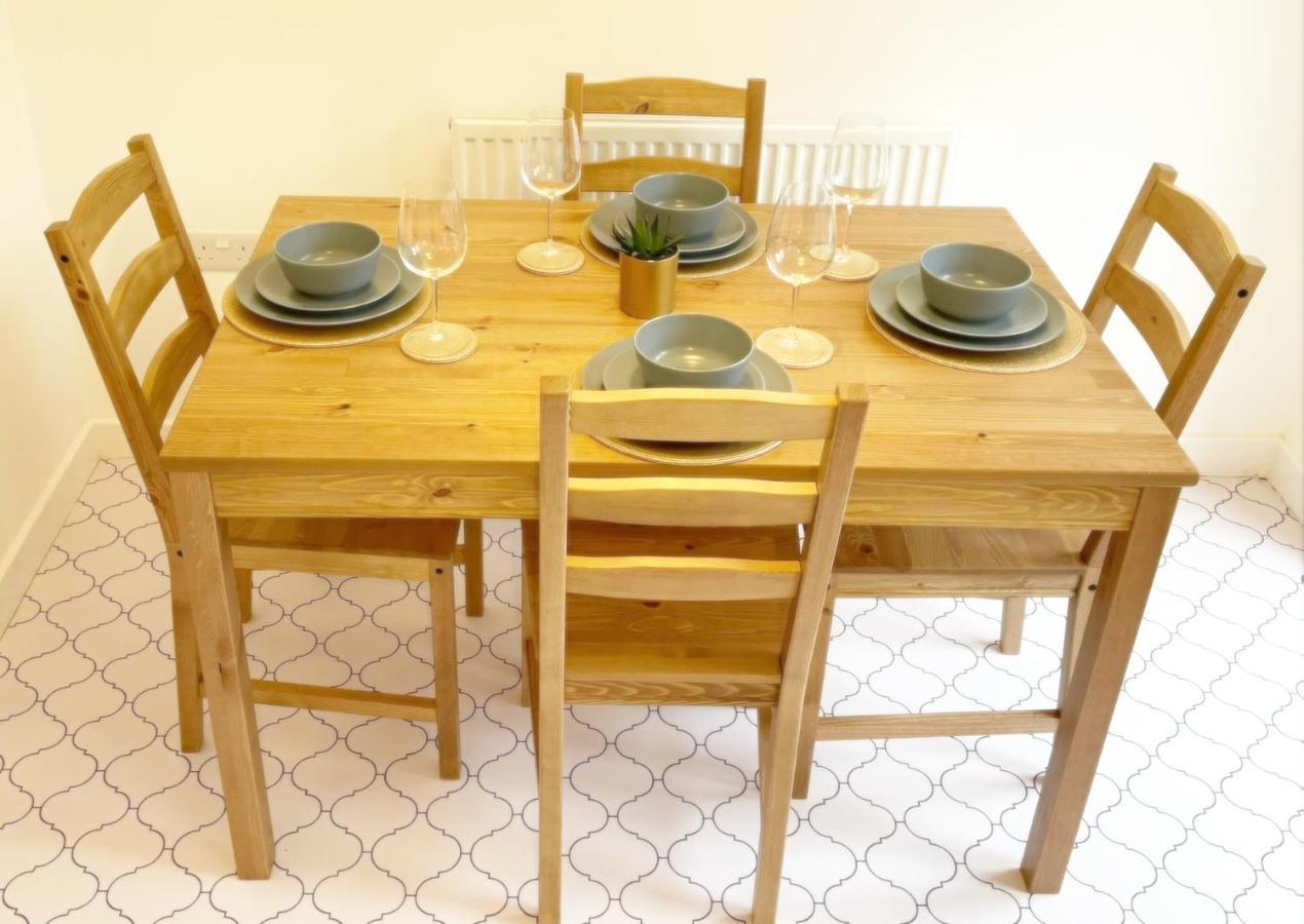 Cosy Family Home - Coventry City Centre - Entire House Екстериор снимка